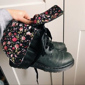 Black Doc Martens Triumph boot